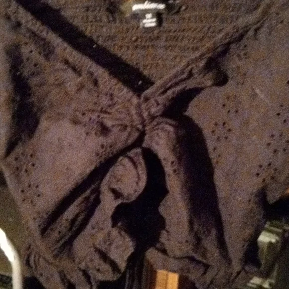 Top - Picture 4 of 9